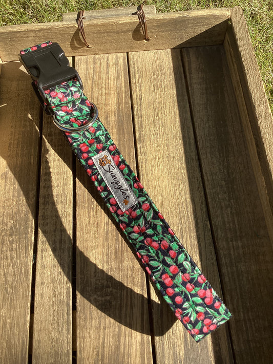 Red Berries Collar
