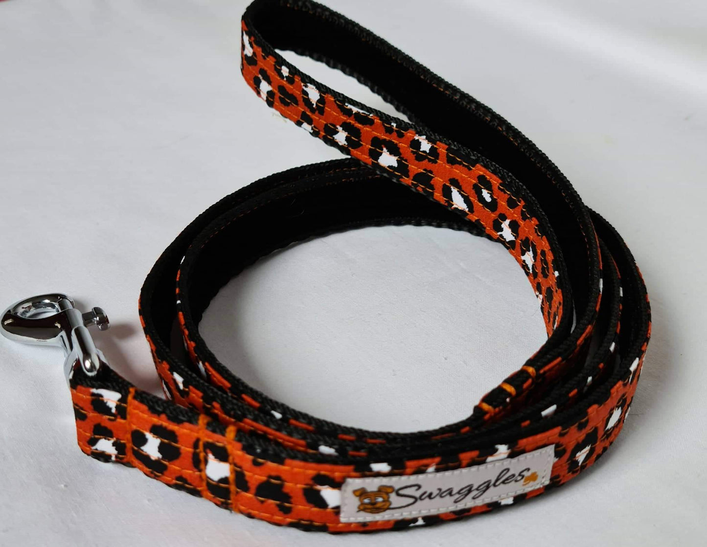 Rust Leopard Print Lead