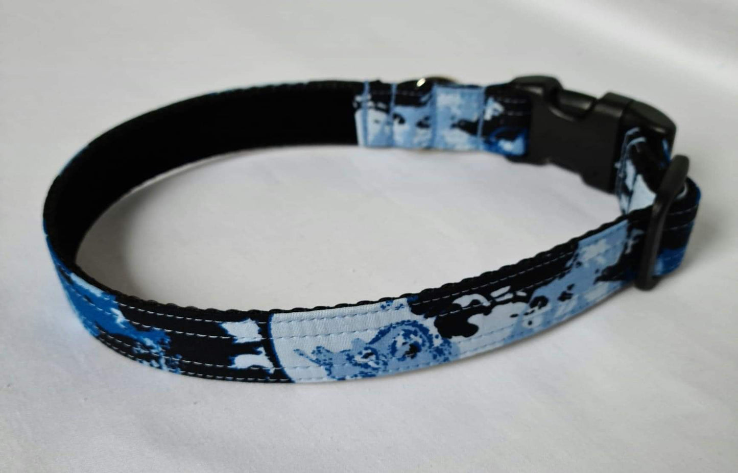 Blue Camo Skulls Collar