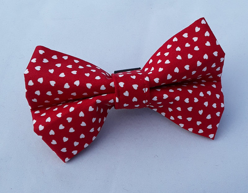 Red & White Hearts Bow Tie